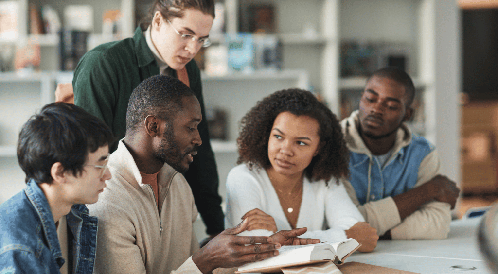Mobilidade Acadêmica: conheça programas de intercâmbio e experiências internacionais da PUCPR 